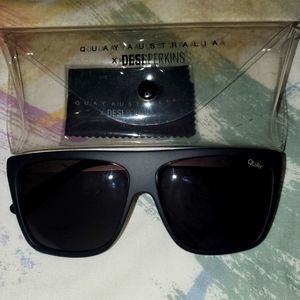 Quay Desi Perkins Sunglass